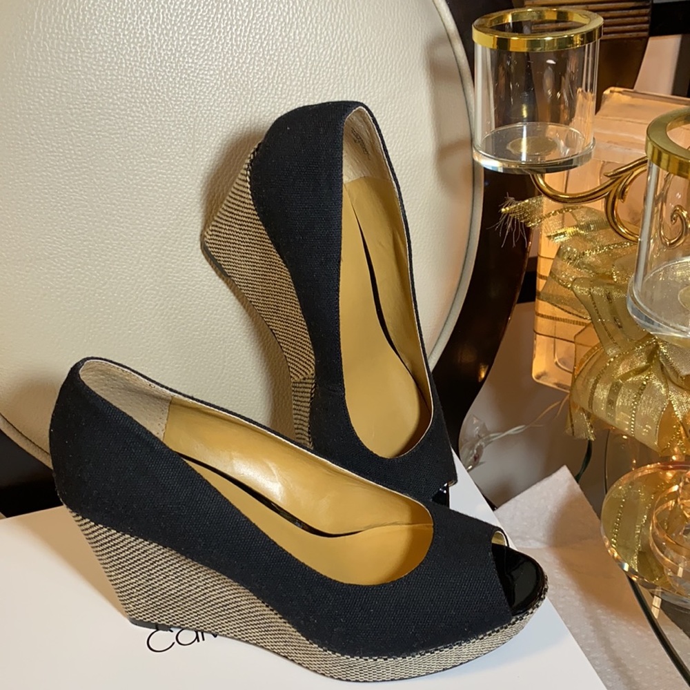 Nine West black fairly used in good condition .